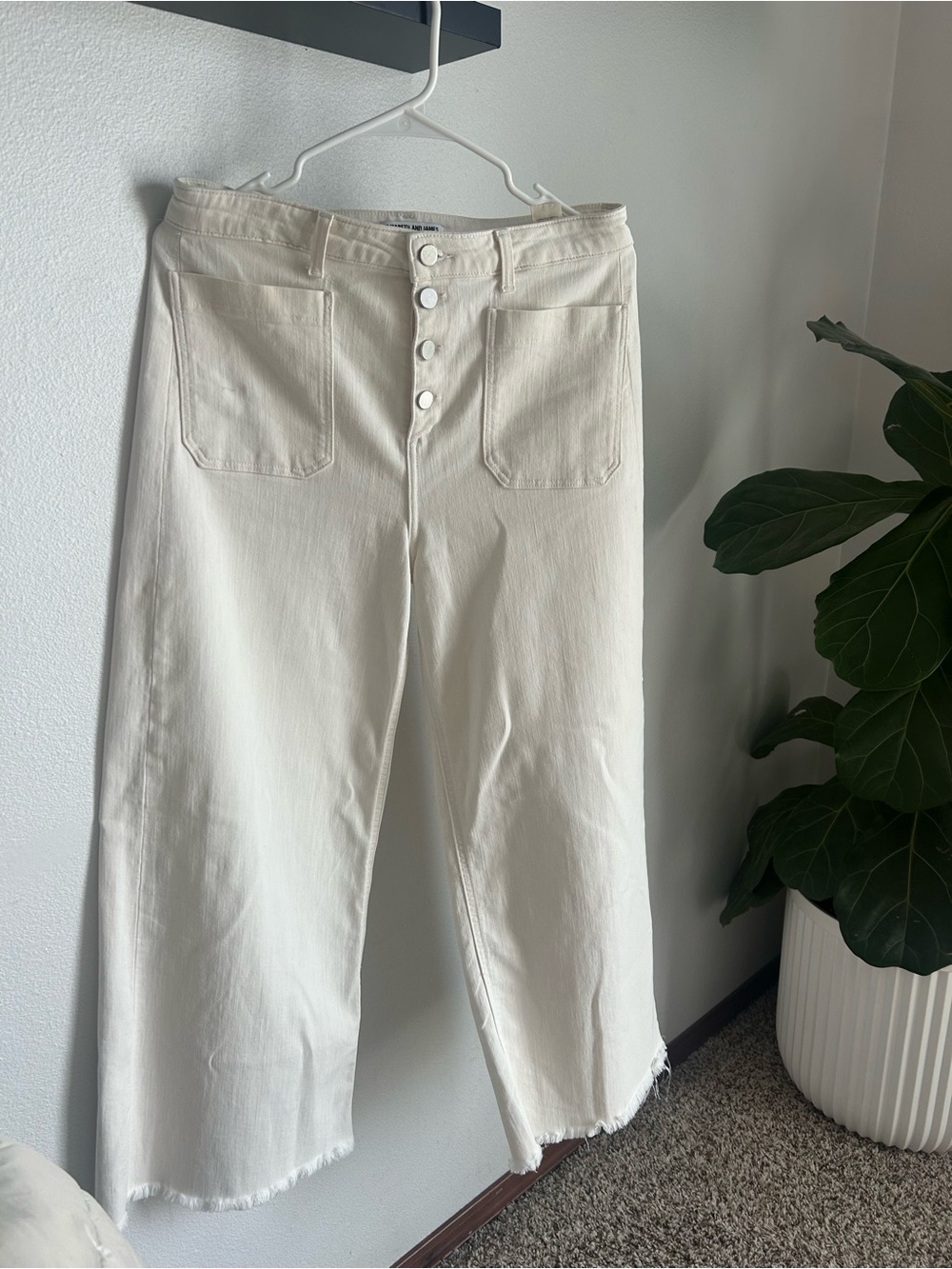 Elizabeth and James White Wide-Leg Button-Front Jeans